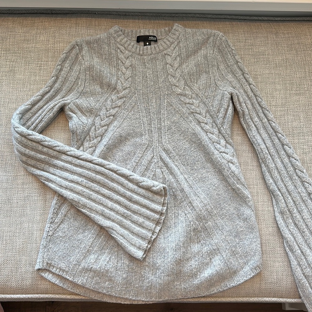 BLOOMINGDALES AQUA 100% CASHMERE SWEATER | Grey Cashmere Sweater | Bell Sleeve